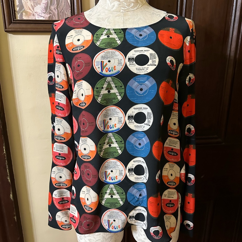 Akris punto record silk blouse small